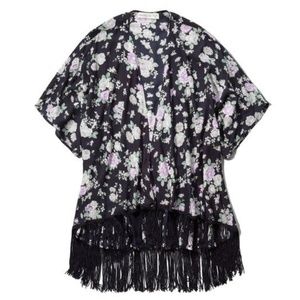 Abercrombie & Fitch Floral Kimono Wrap